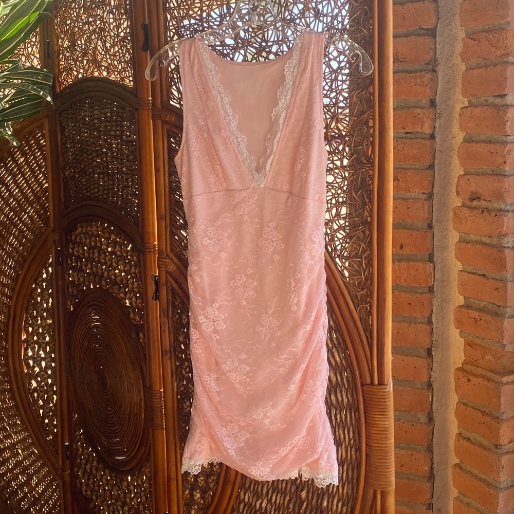 Pink Lace Mini Sleeveless Dinner Dress. Size S. Great Condition!